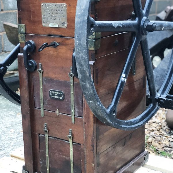 Heinke 2 Diver Pump - Original Wheels and Handles Trinity Marine