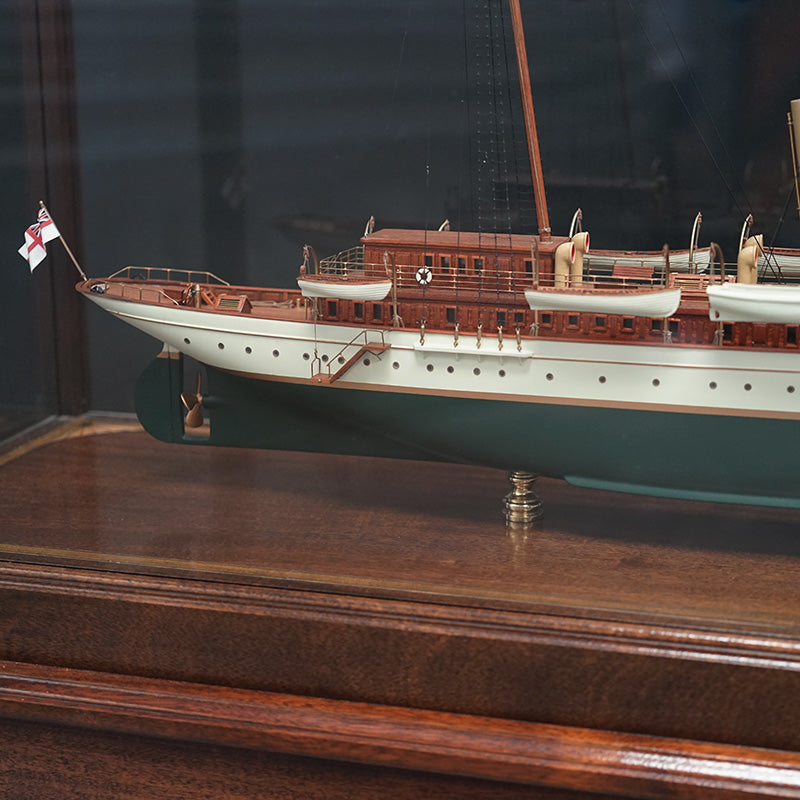 Large Exhibition Grade Model of Liptons Steam Yacht ‘Erin’ Trinity Marine