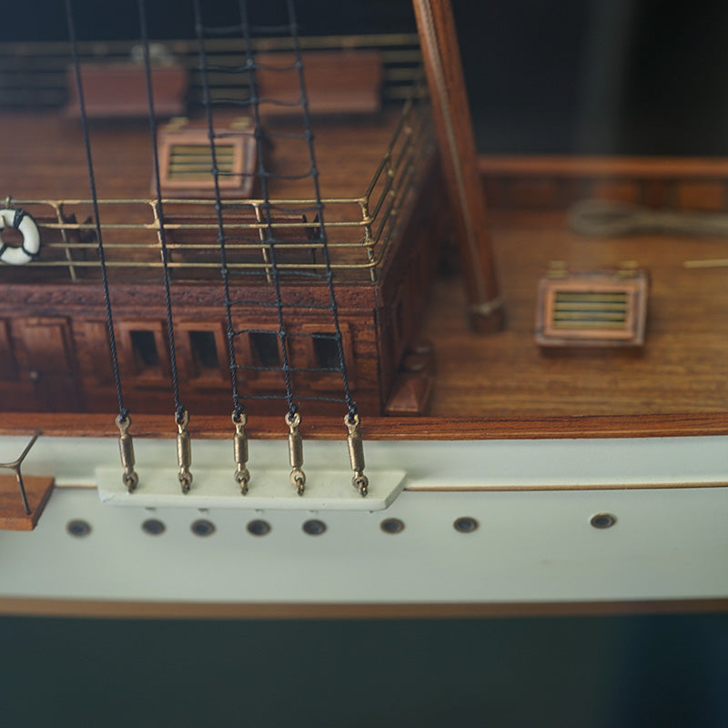 Large Exhibition Grade Model of Liptons Steam Yacht ‘Erin’ Trinity Marine