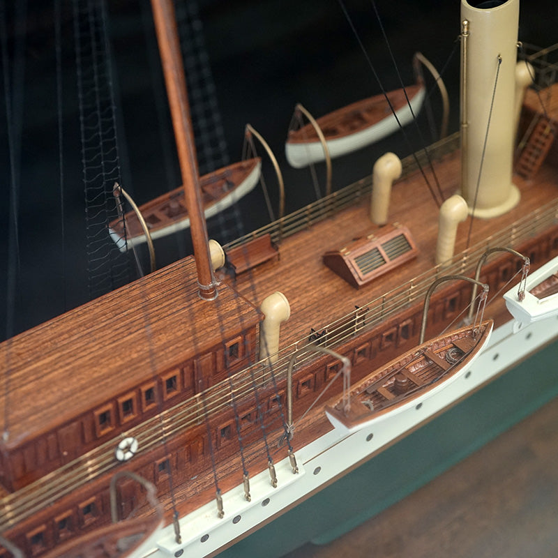 Large Exhibition Grade Model of Liptons Steam Yacht ‘Erin’ Trinity Marine