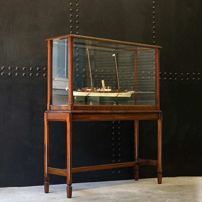 Large Exhibition Grade Model of Liptons Steam Yacht ‘Erin’ Trinity Marine
