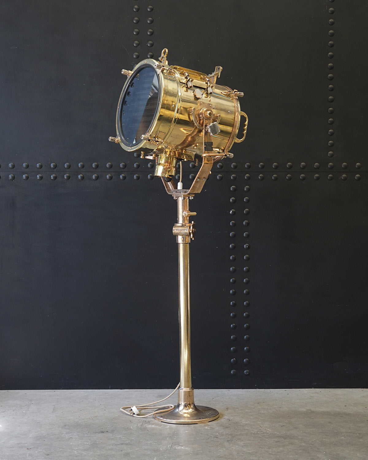 15in Francis Signalling Light Ex RFA Gold Rover Trinity Marine