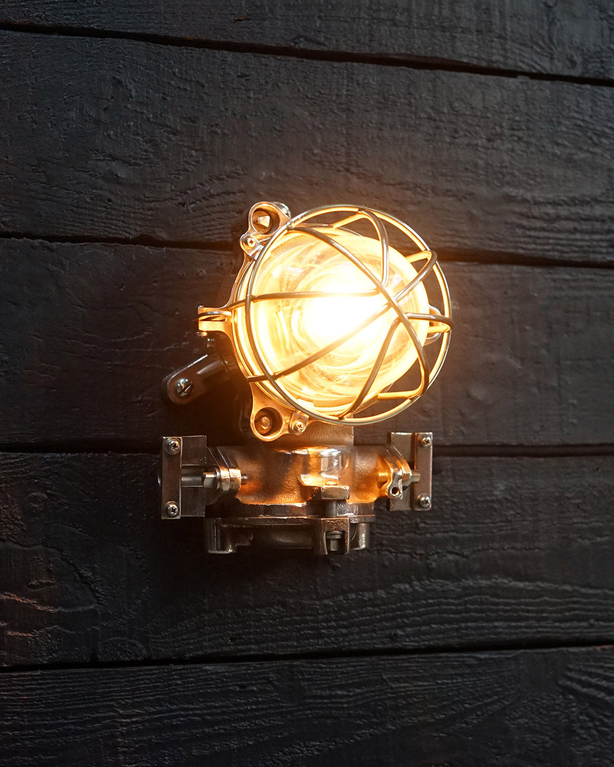 Cast Bronze Kokosha Wall Light (Copy) Trinity Marine