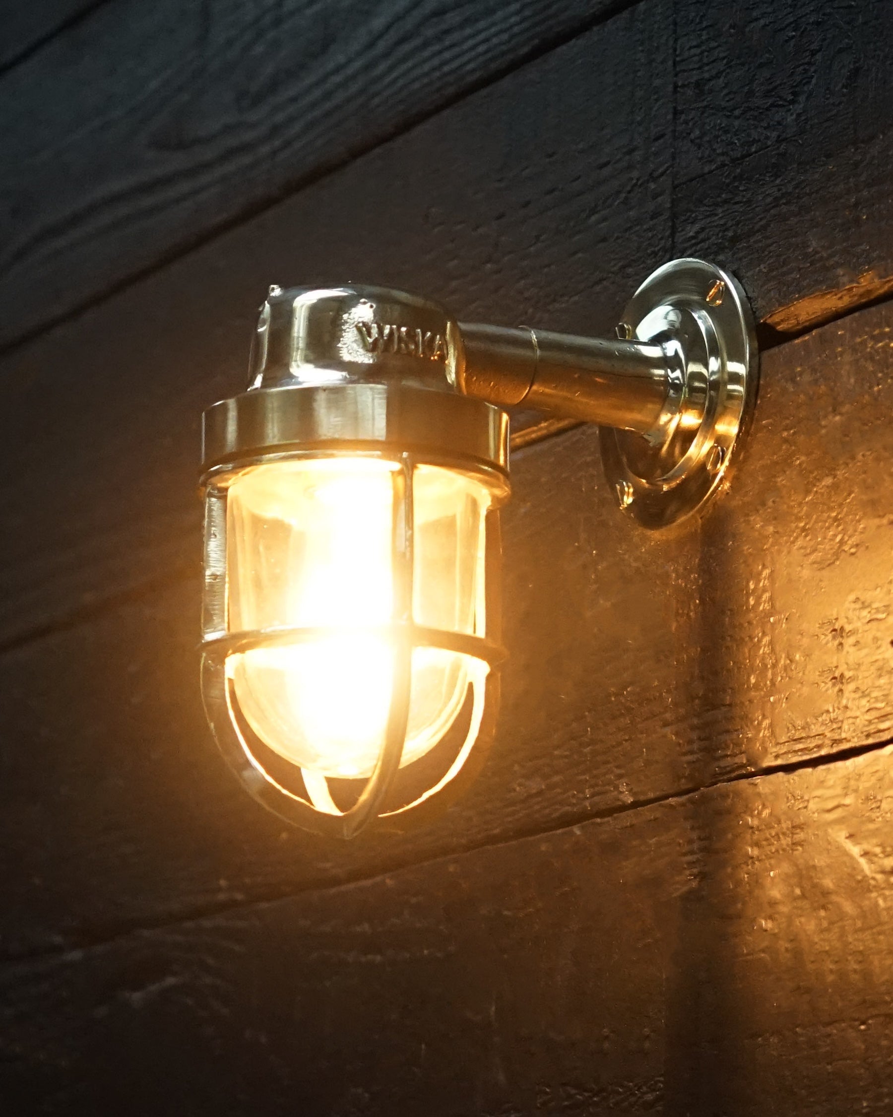 Deutsche Marine Brass Outdoor Wall Light Trinity Marine