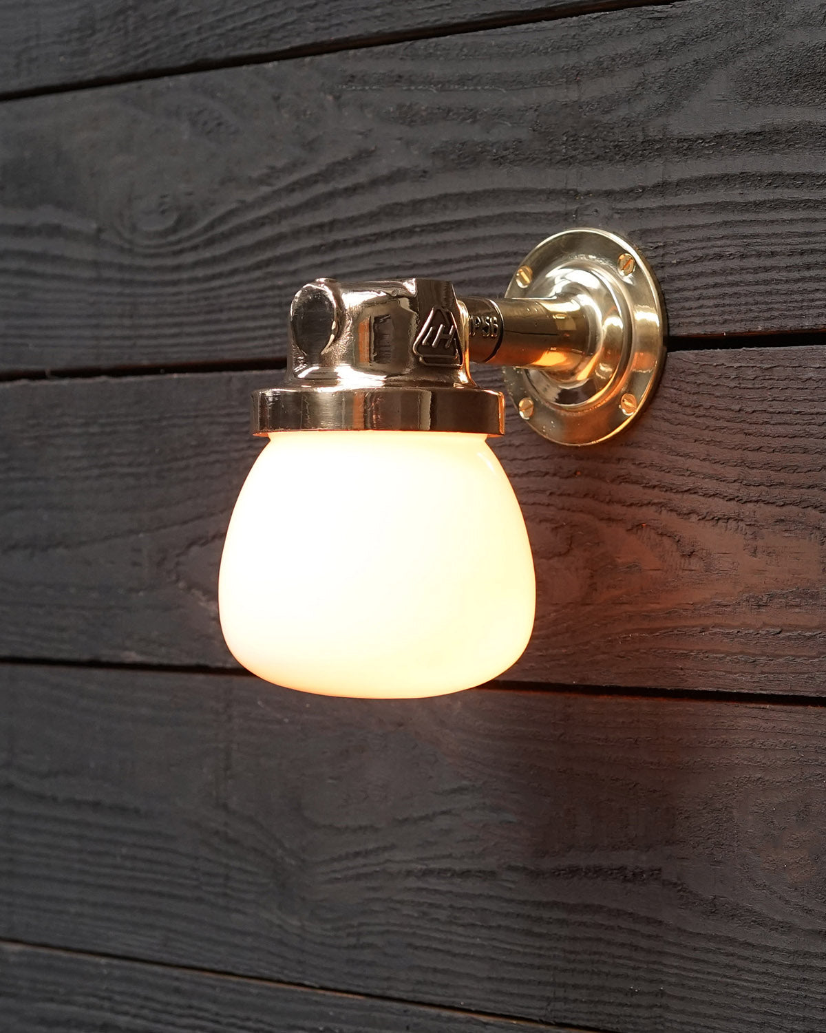 Deutsche Marine Outdoor Light - Opaque Glass Trinity Marine