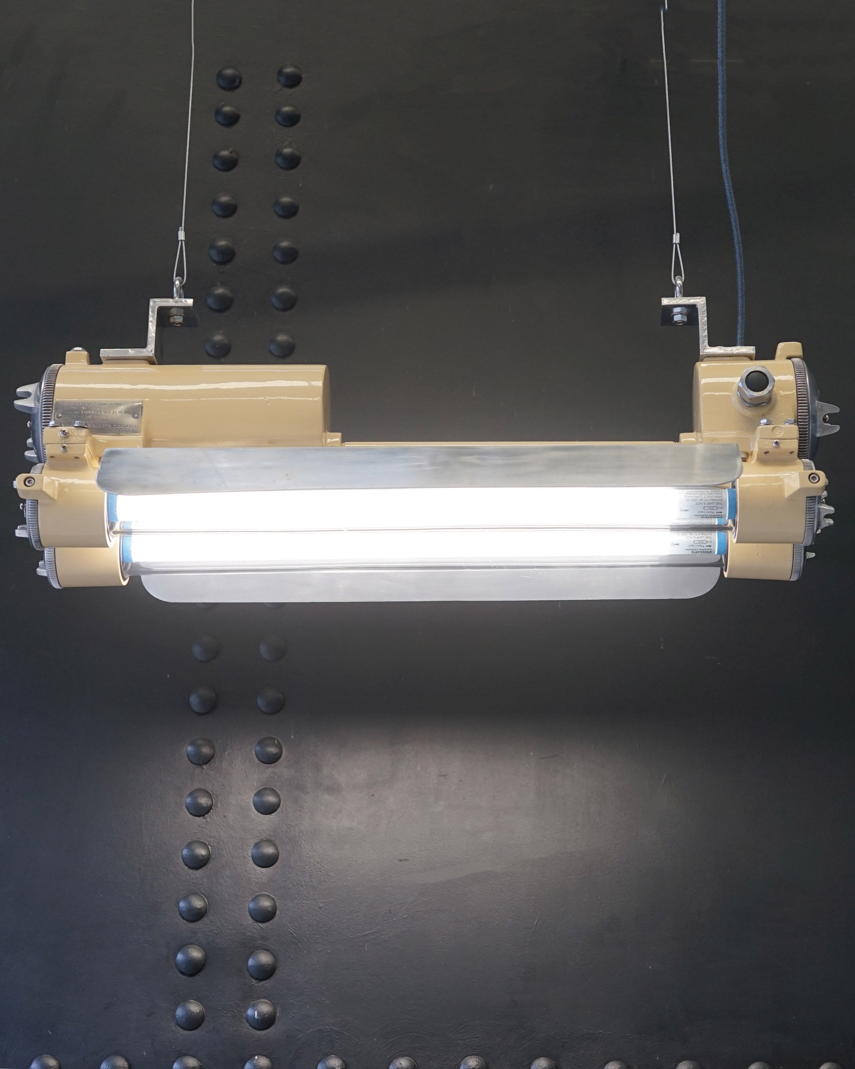 Explosion Double Tube Light Beige Sand Trinity Marine