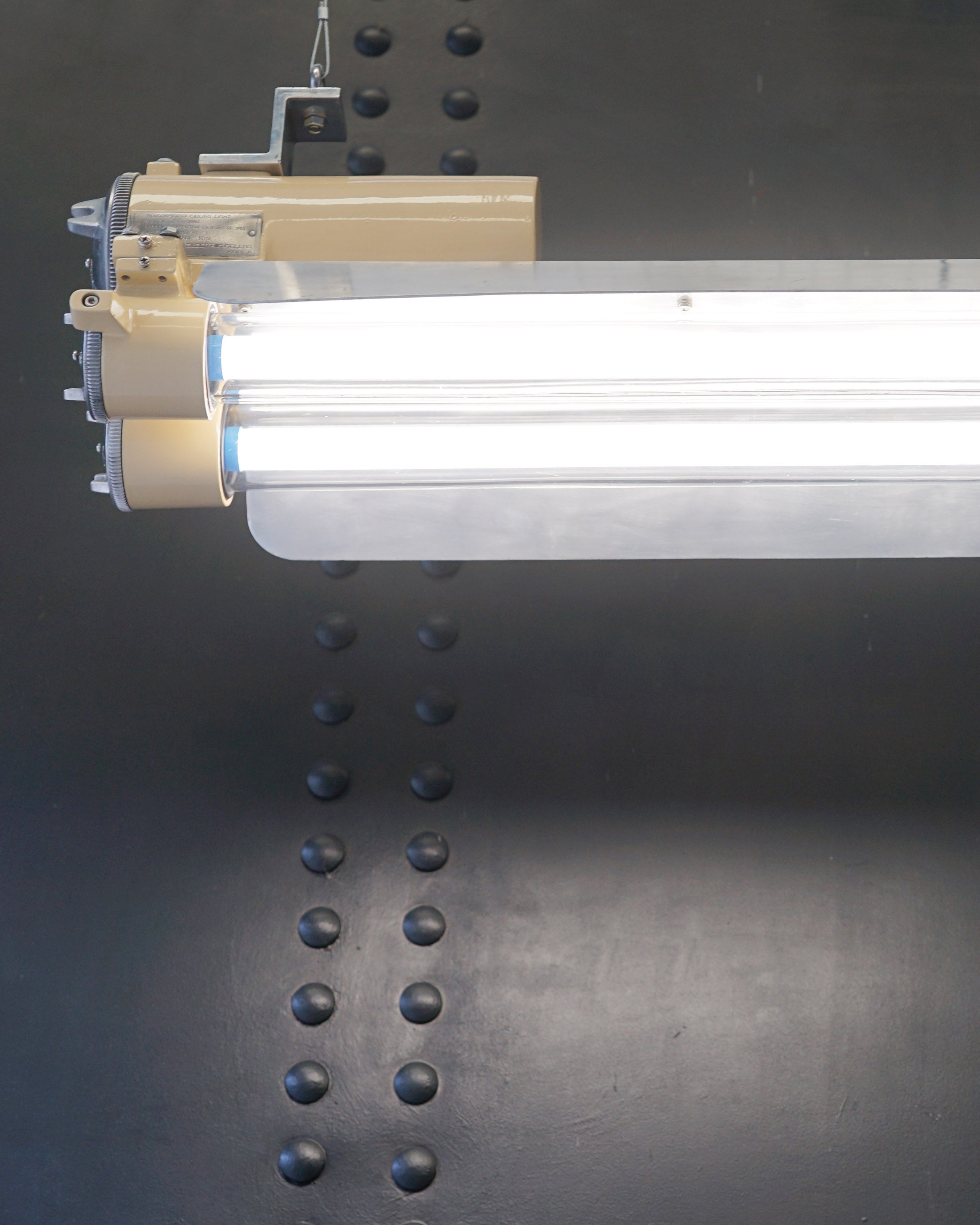 Explosion Double Tube Light Beige Sand Trinity Marine