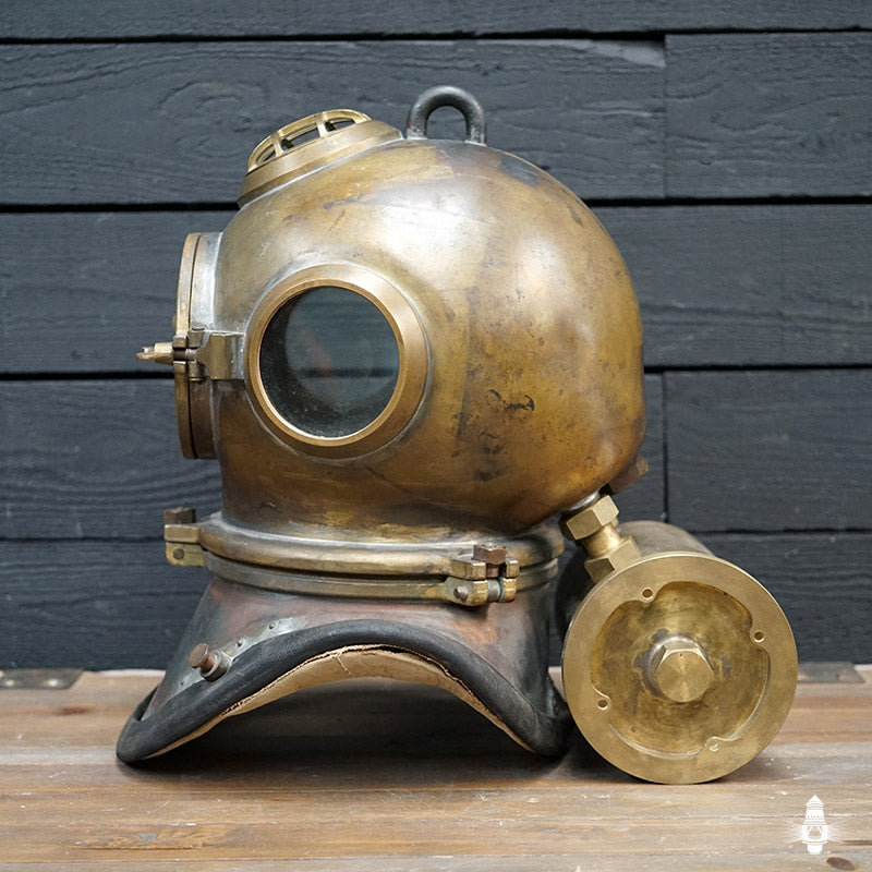 Extremely Rare Complete Heinke Mine Recovery Outfit Trinity Marine