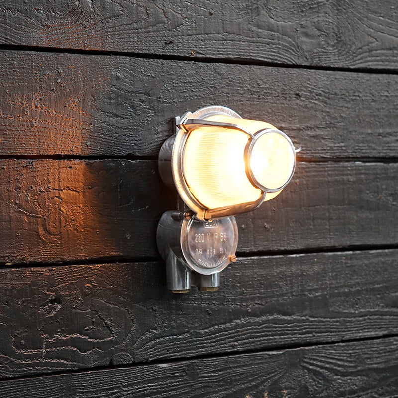GDR Aluminium Ships Bulkhead Light - EOW Trinity Marine