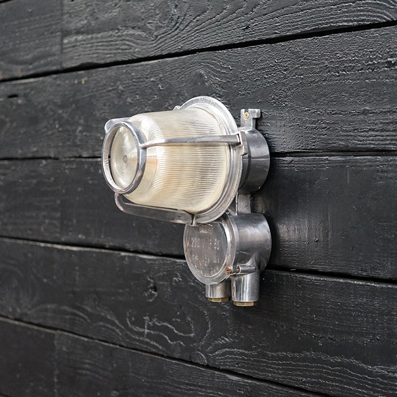GDR Aluminium Ships Bulkhead Light - EOW Trinity Marine