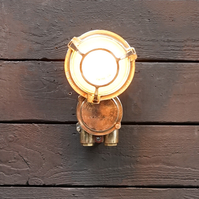 GDR Bronze Ships Bulkhead Light – EOW Trinity Marine