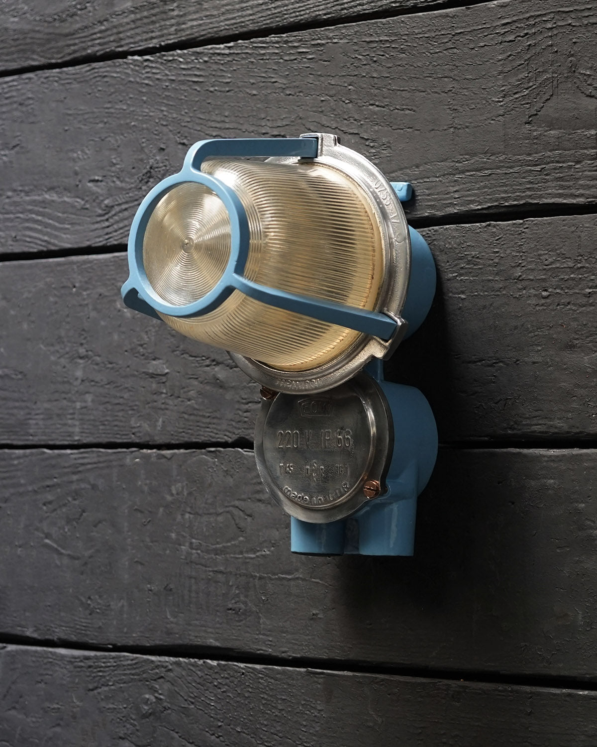 GDR Aluminium Ships Bulkhead Light EOW - Tradewind Blue Trinity Marine