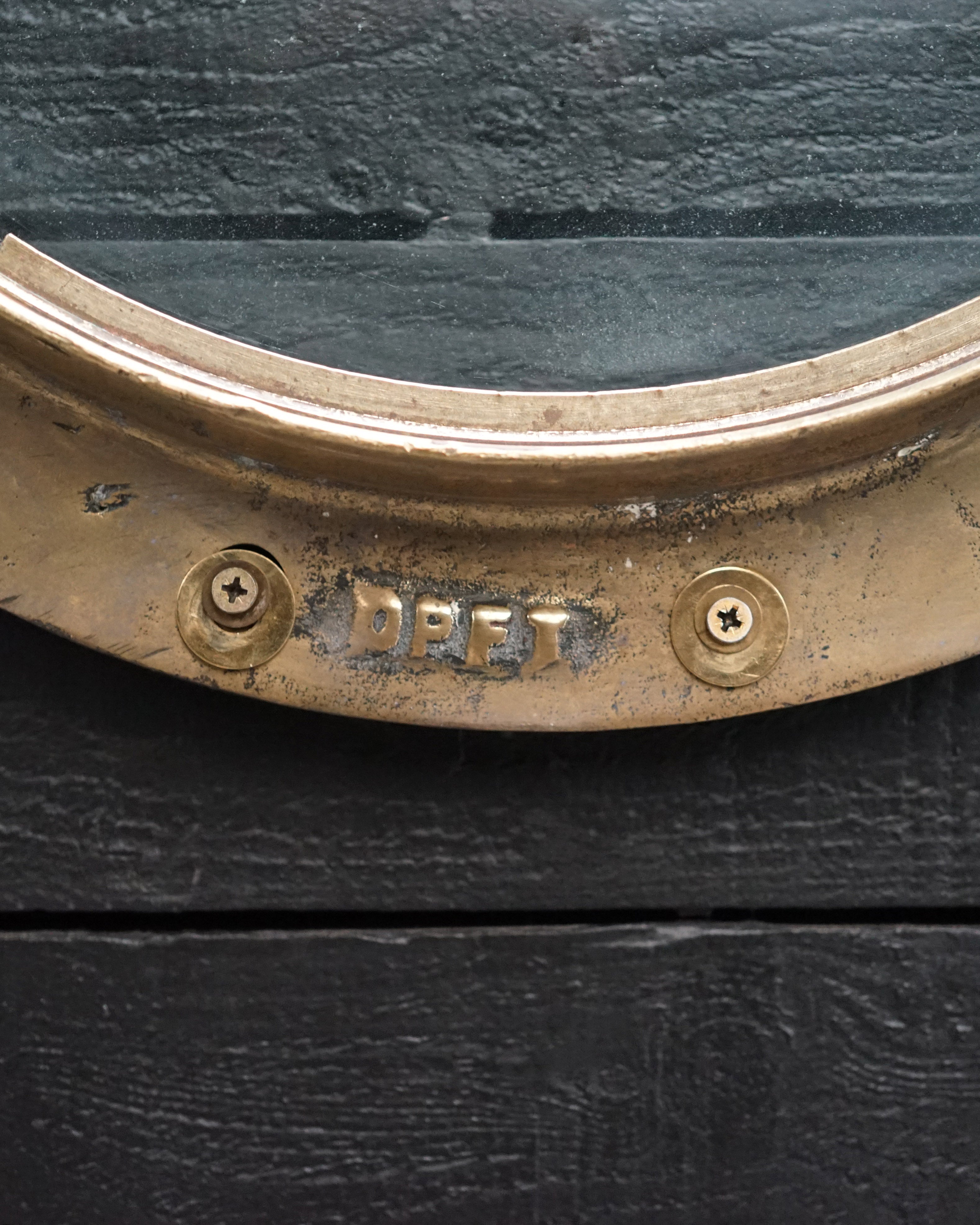 German Navy Fixed Porthole- 21in Trinity Marine