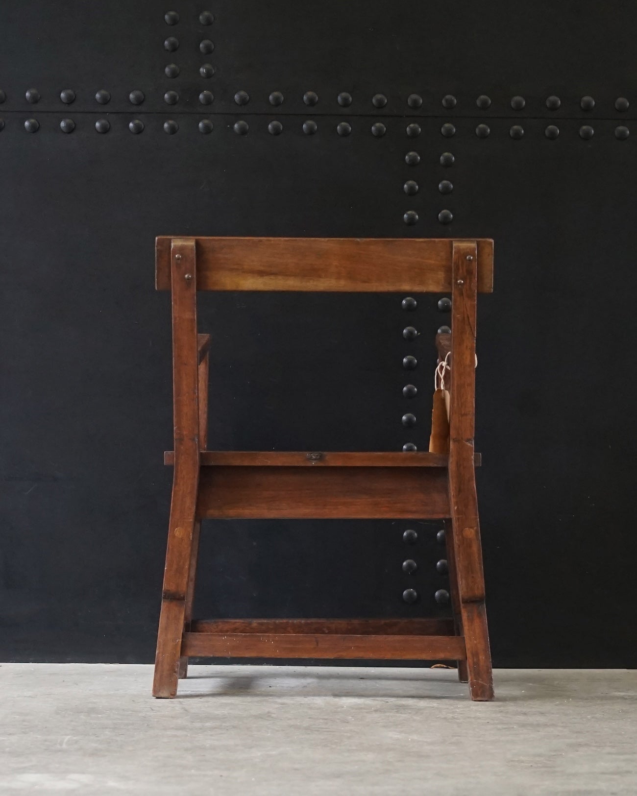The Captains Chair from HMS Unicorn (I72) Trinity Marine