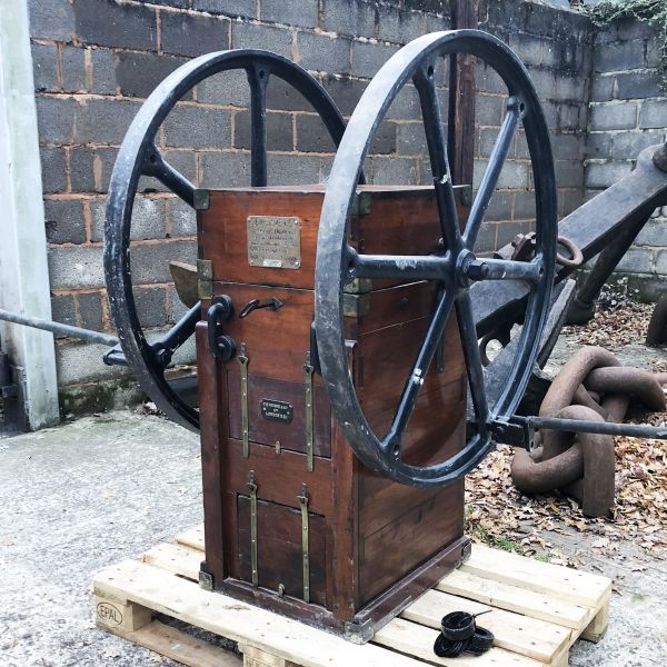 Heinke 2 Diver Pump - Original Wheels and Handles Trinity Marine