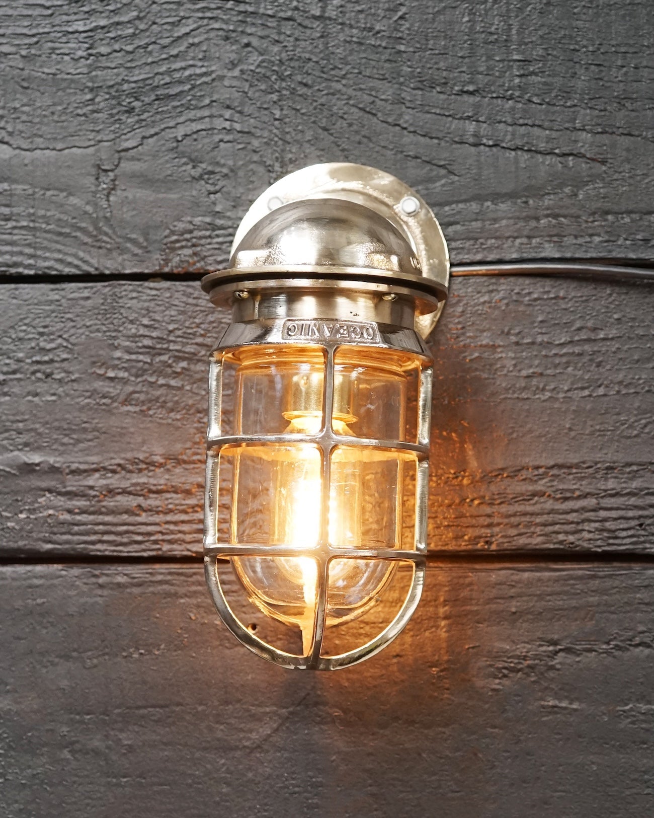 Iconic Oceanic USA Bronze Wall Light Trinity Marine