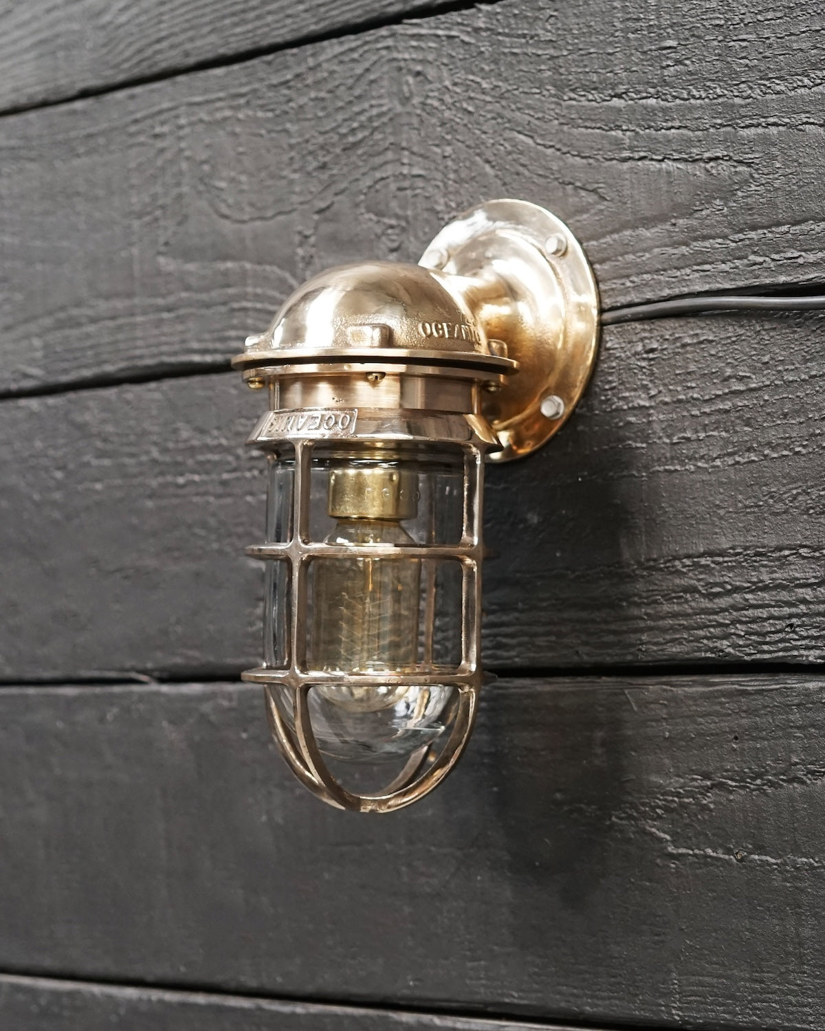 Iconic Oceanic USA Bronze Wall Light Trinity Marine