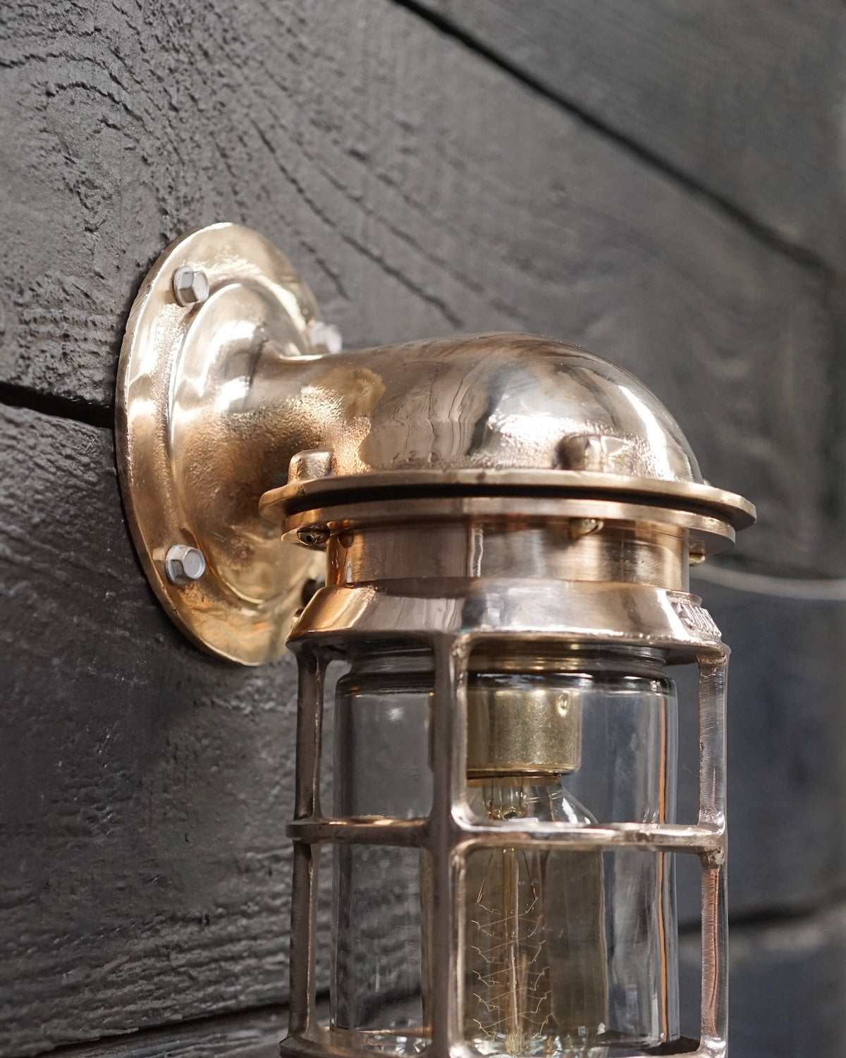 Iconic Oceanic USA Bronze Wall Light Trinity Marine