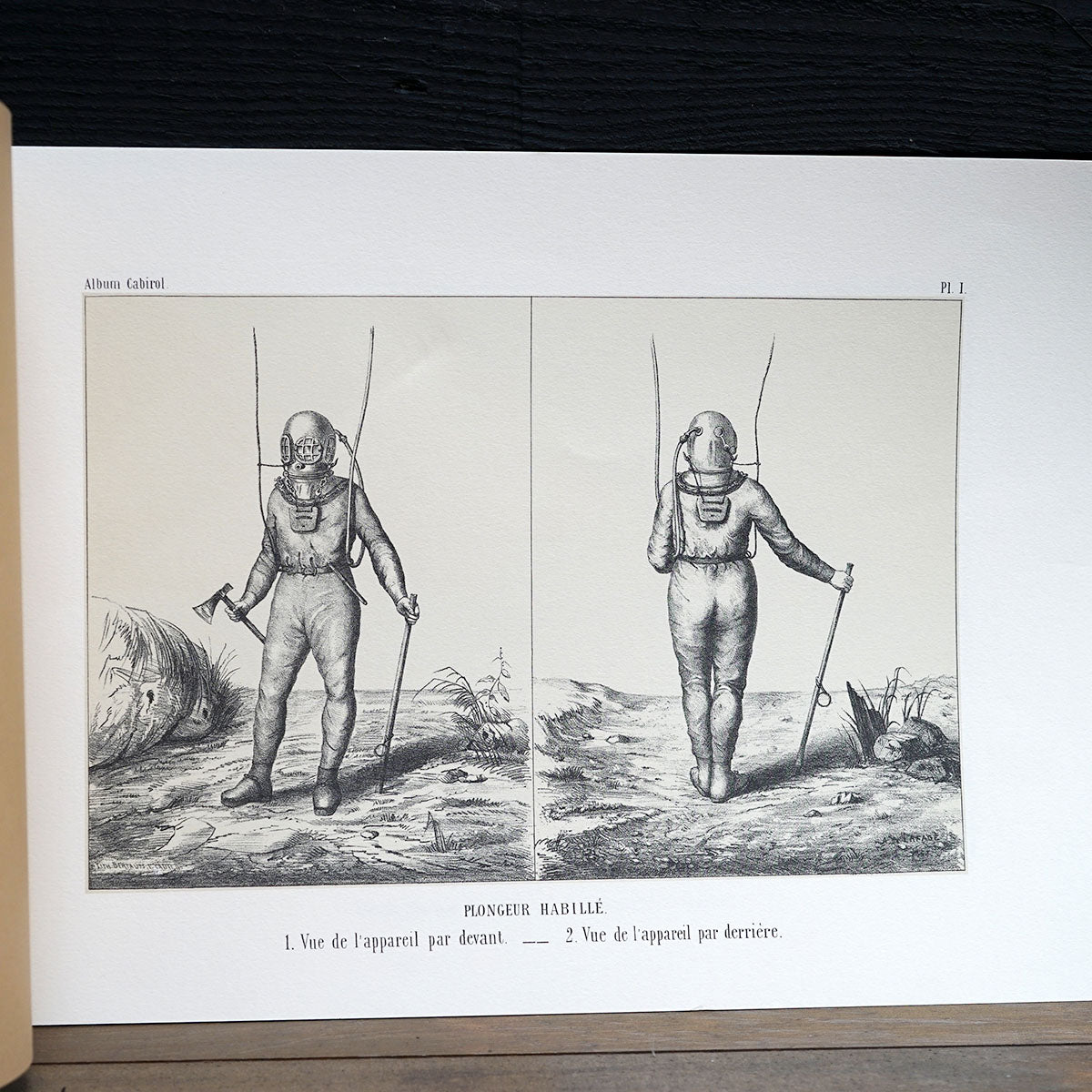 Illustrated Diving Book - Scaphandre Appareil De Plongeur Trinity Marine