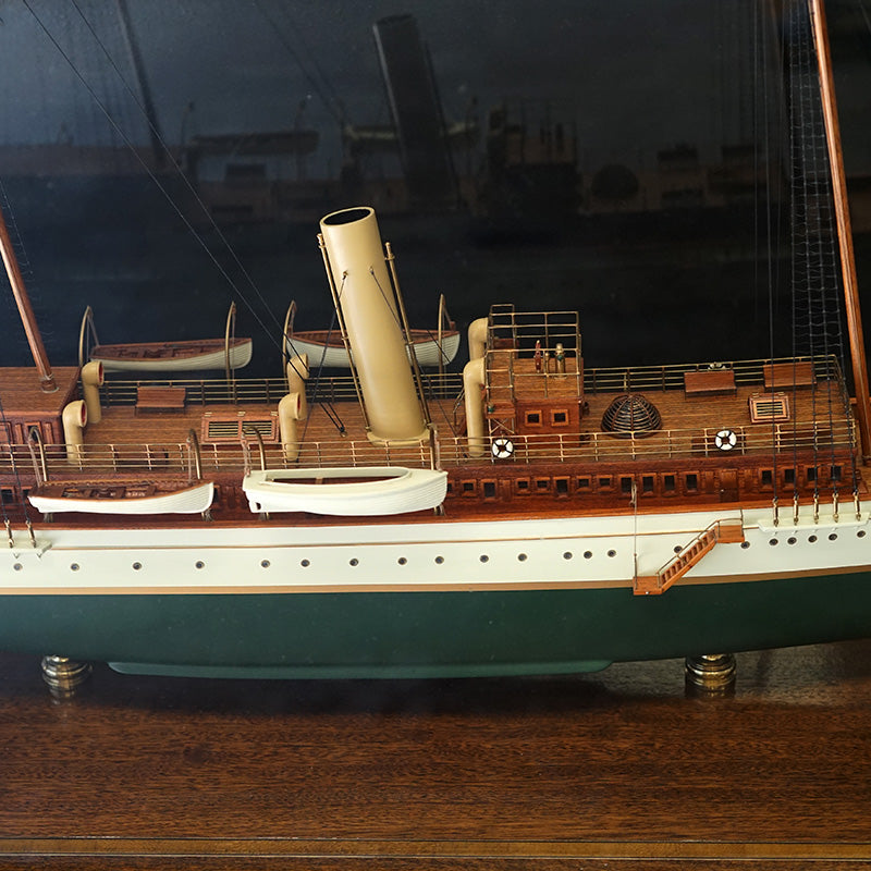 Large Exhibition Grade Model of Liptons Steam Yacht ‘Erin’ Trinity Marine