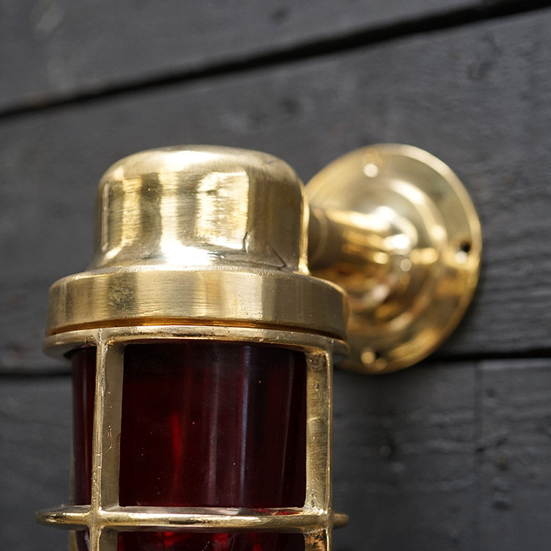MV Innovator Wiska Passage Light – Red Trinity Marine