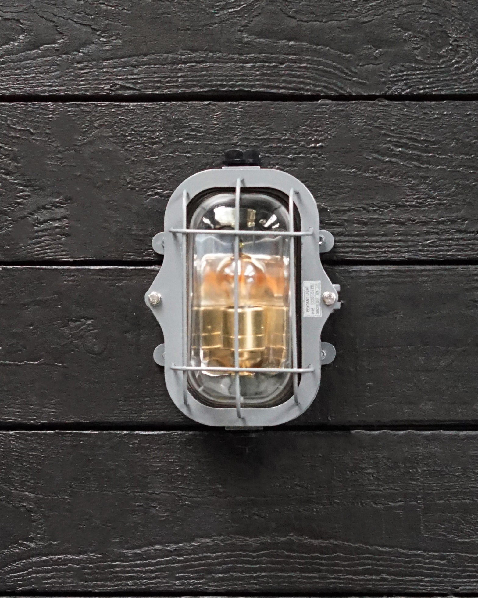 MV Saga Wave Grey Lozenge Bulkhead Trinity Marine