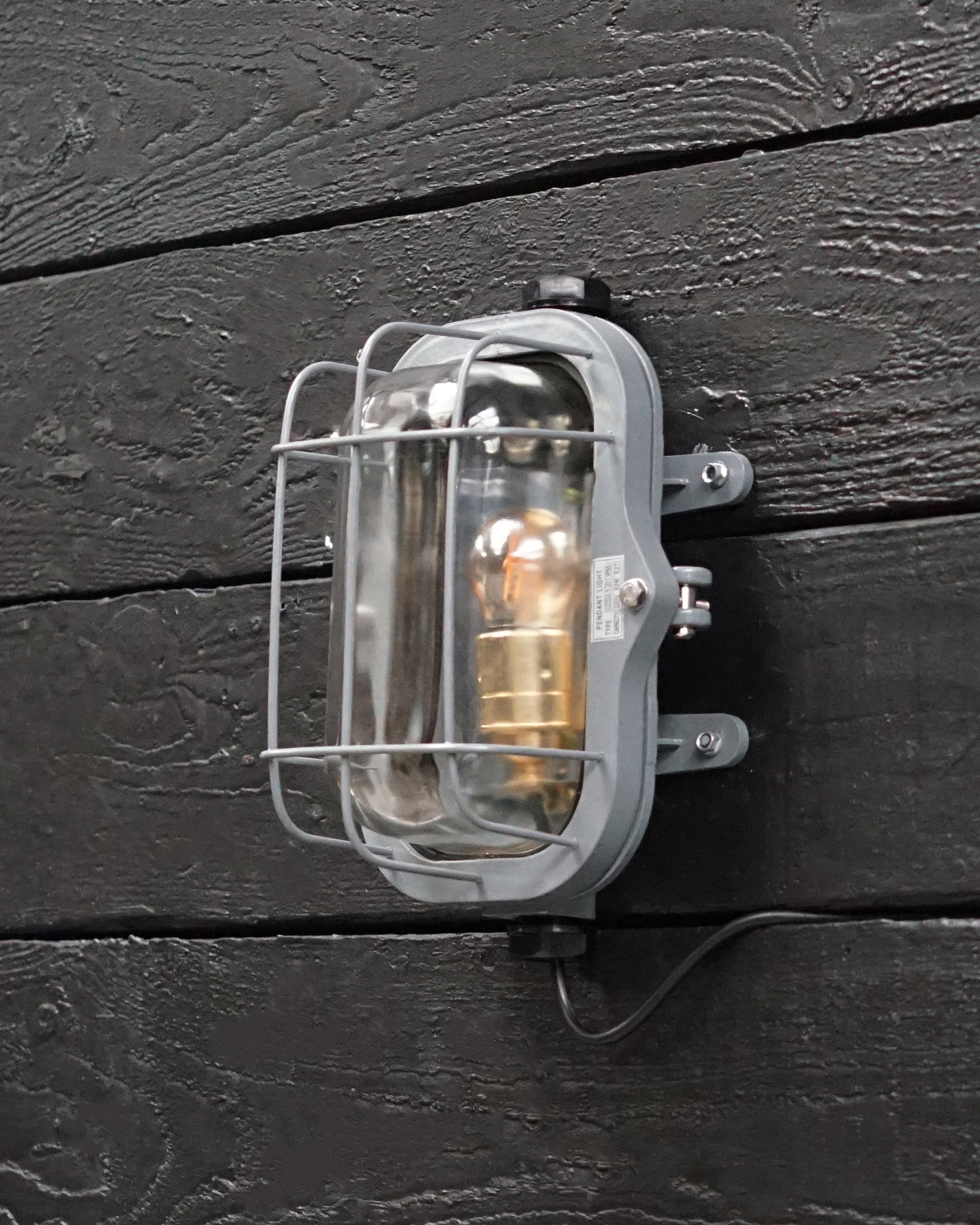 MV Saga Wave Grey Lozenge Bulkhead Trinity Marine