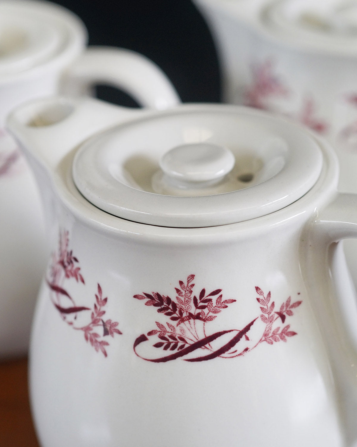RMS Windsor Castle Tableware Crimson - Coffee Pot Trinity Marine