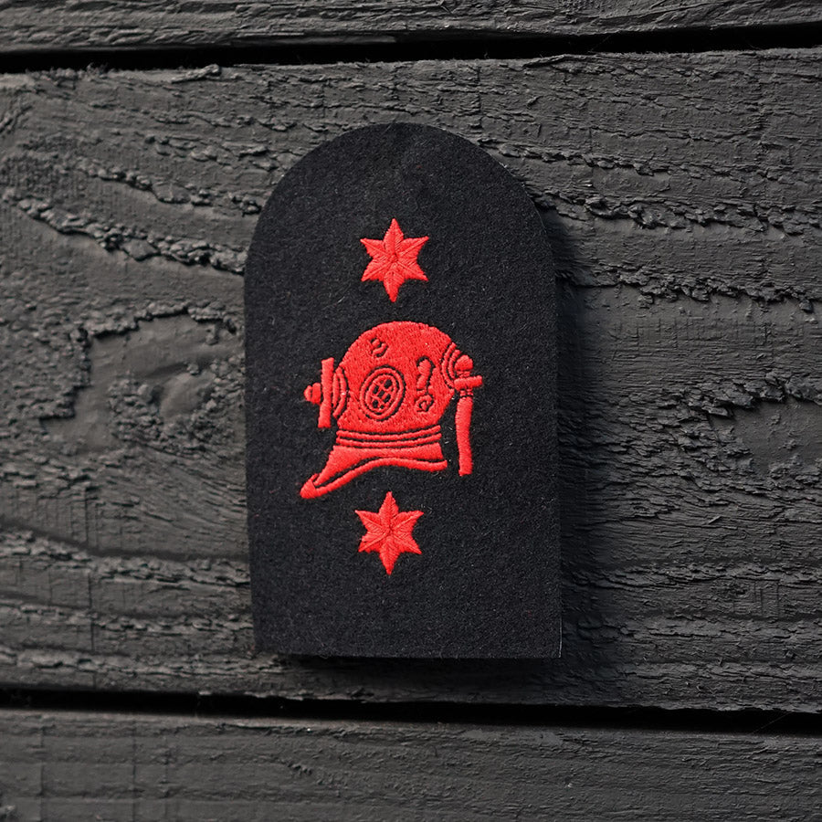 Royal Navy Uniform Badge – Leading Rate Diver - Red Trinity Marine