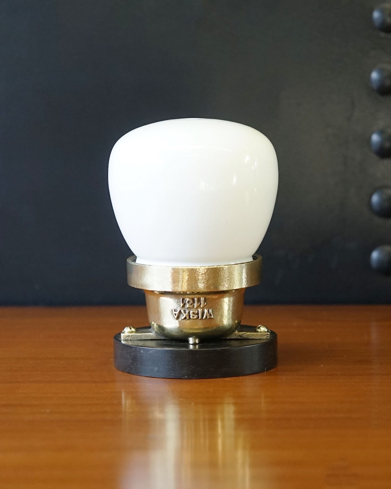 Deutsche Marine Table Light - Opaque Glass Trinity Marine