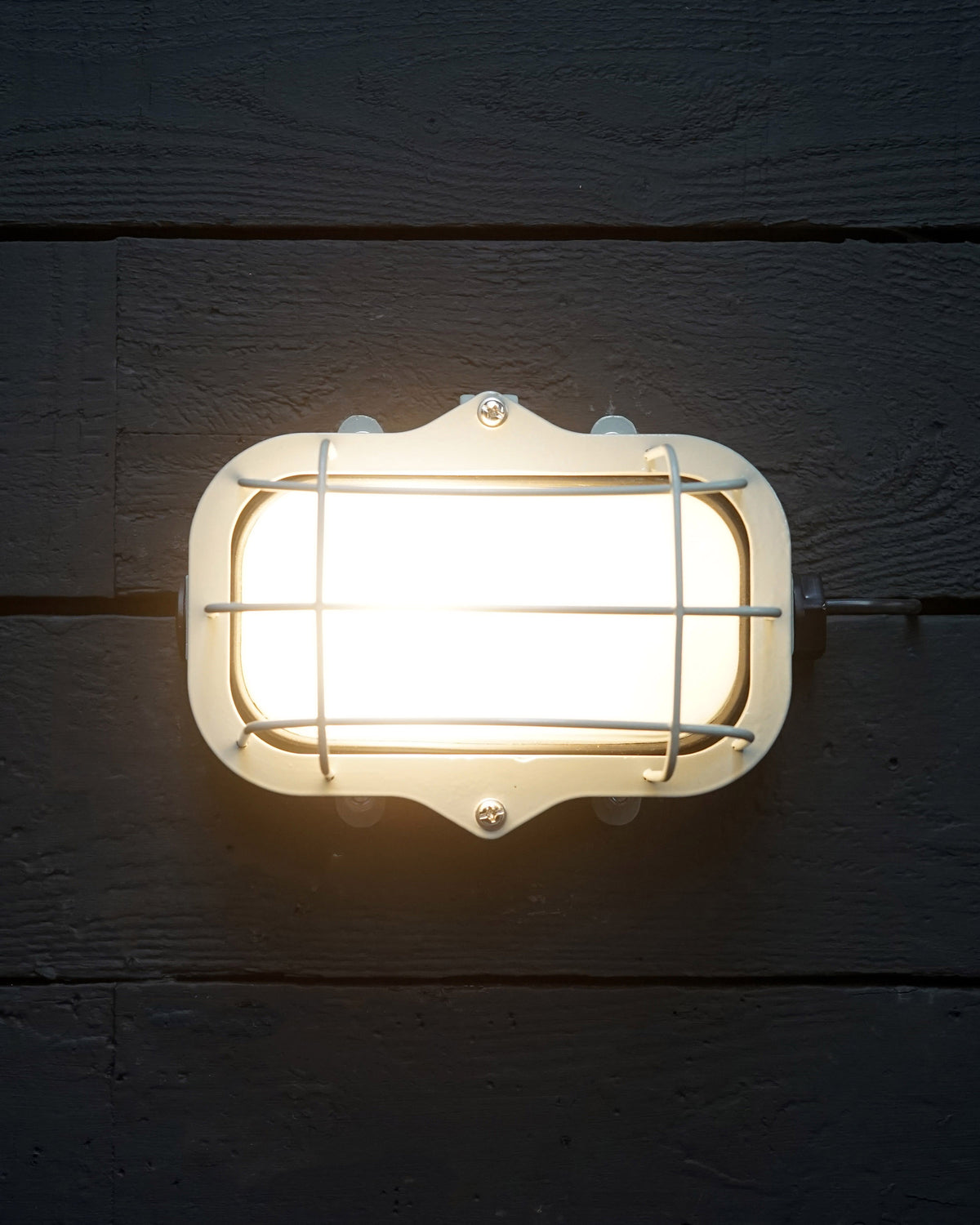 Seafarer Oval Aluminium Caged Bulkhead Light