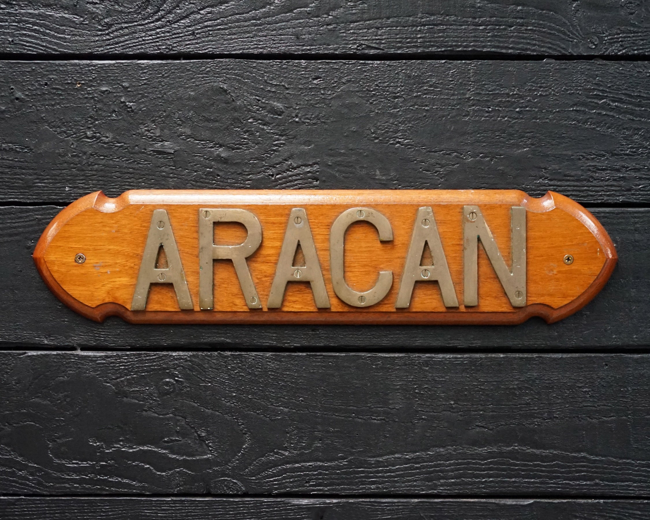 Ships Nameboard ‘Aracan’ Trinity Marine