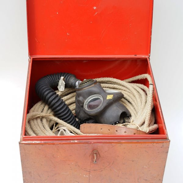 Cased Siebe Gorman Antipoy's Breathing Apparatus - 1956 Trinity Marine