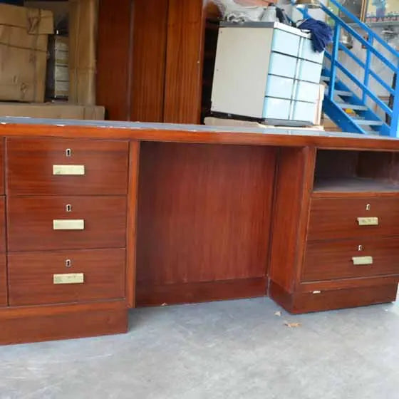 Service Desk/ Serving Station  Mv Augustus - No26 Trinity Marine
